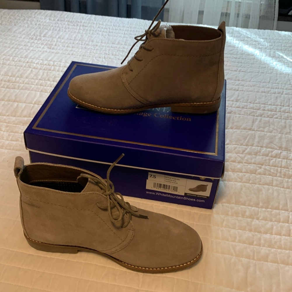 White mountain 7.5  bootie